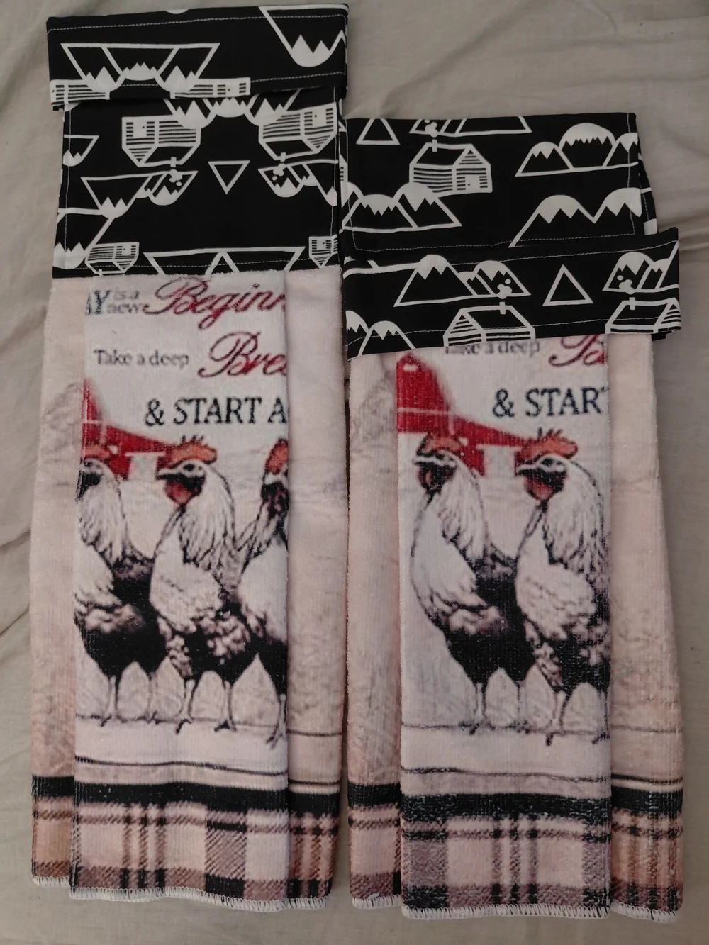​Handmade Farmhouse Rooster & Cabin Hanging Kitchen Towel Set (2-Piece)